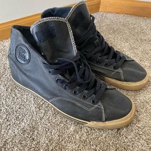 Lightly used Pro Keds Hitops size 11